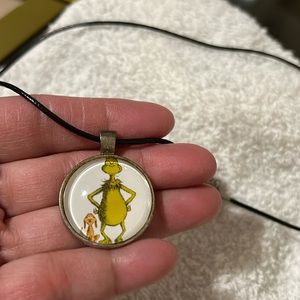 GRINCH. Necklace.